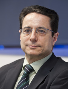 Dr. Miguel Martín